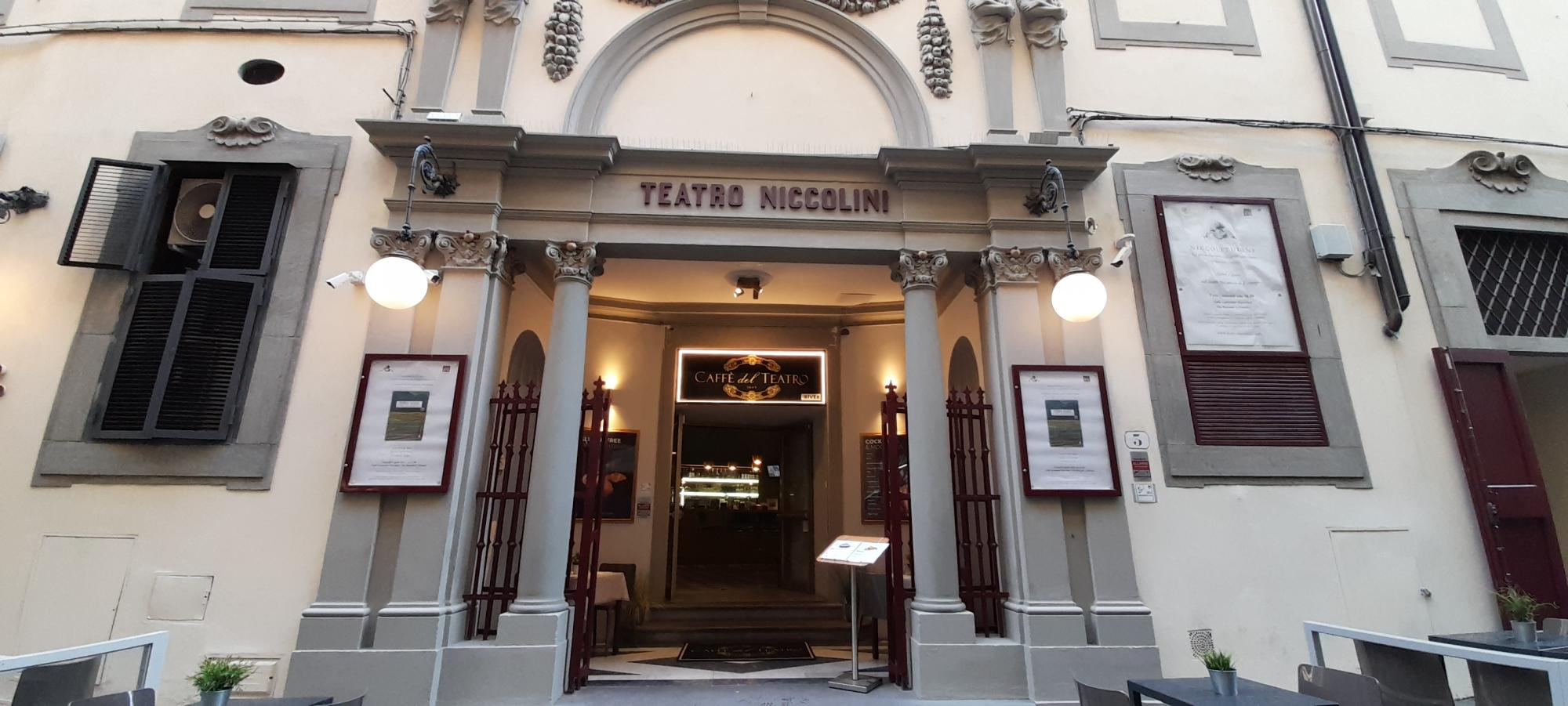 Florence in the 1800s: The Capital and The Grand Tour