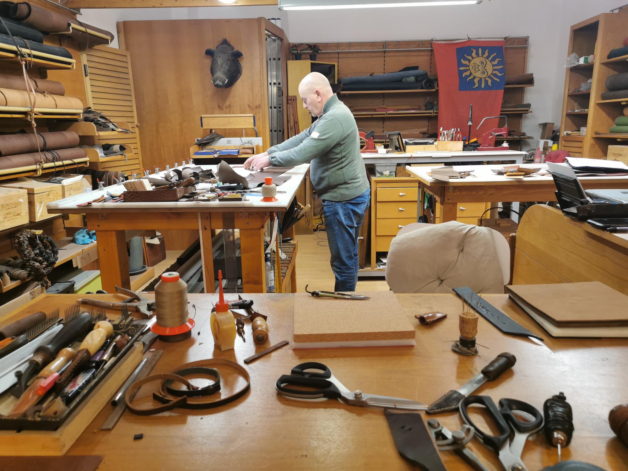 Artisans Florence Guided Tour: A Florentine   Artisanal Path