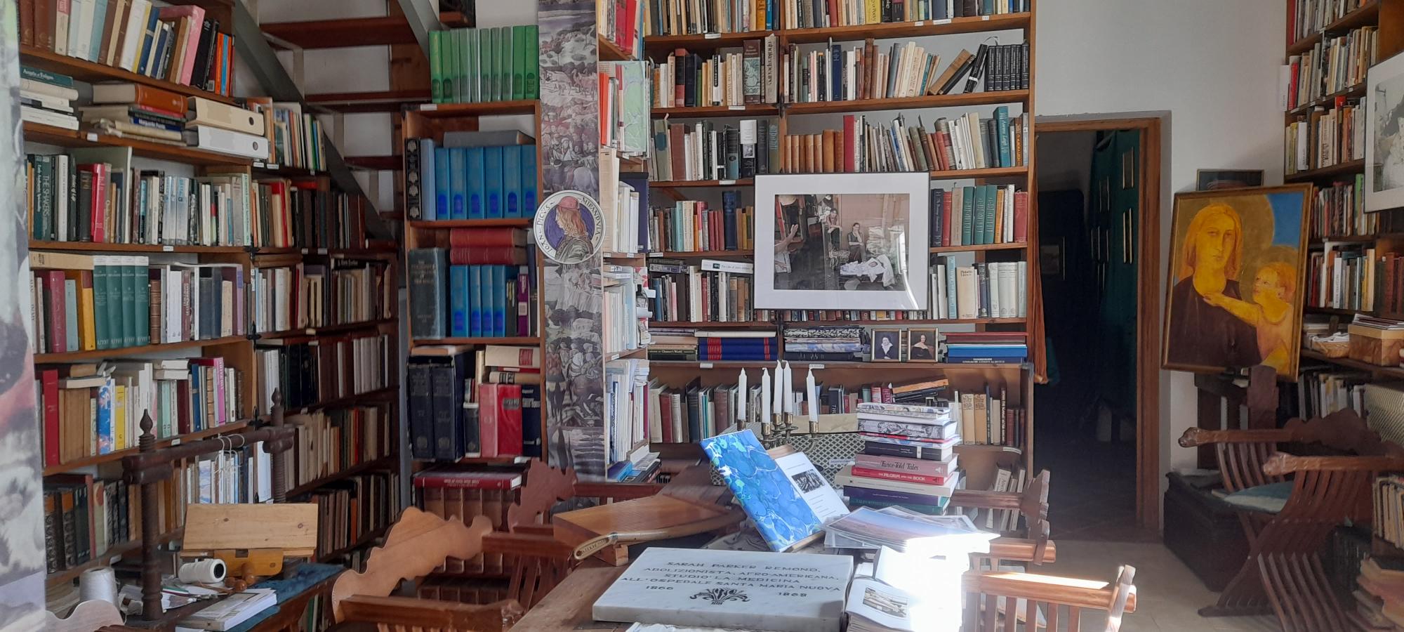 The English Cemetery: A Melancholic Spoon River