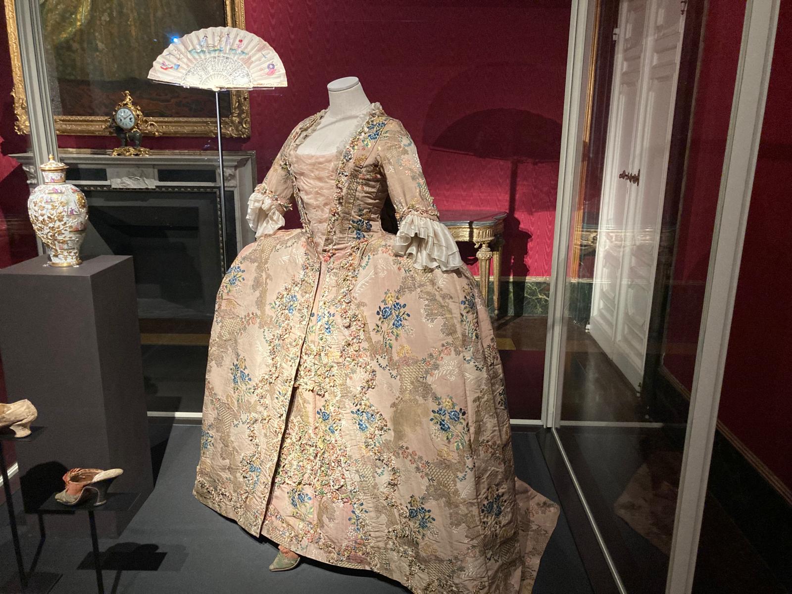 A Captivating Journey through Florence’s Fashion History