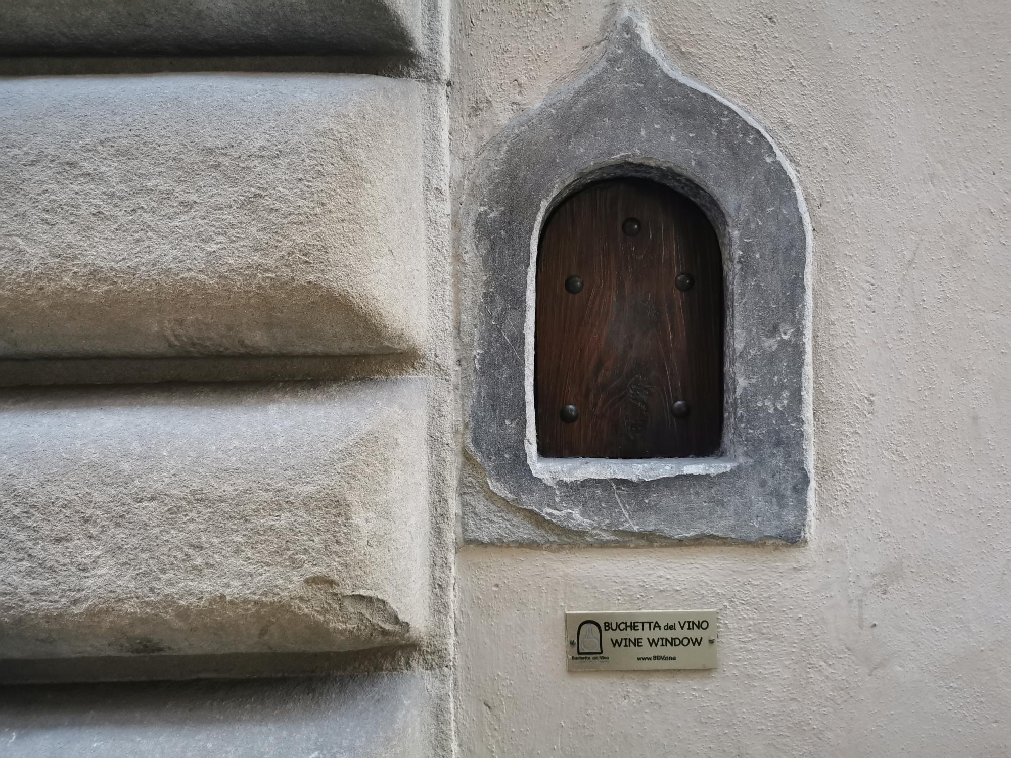 Florence Oltrarno Guided Tour: A city that speaks